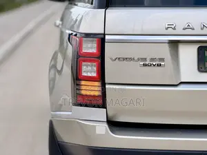 Land Rover Range Rover Vogue 2016 Dhahabu