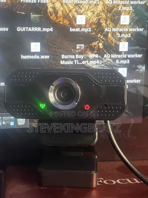 HD Webcam with Built-in Microphone