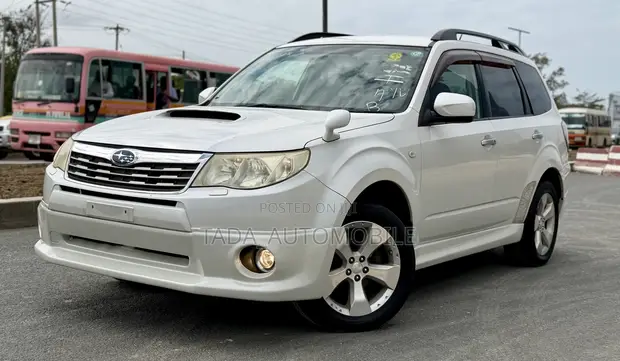 Subaru Forester 2009 White - 1