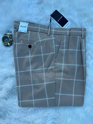 Official Classic Trousers - Mario Casas