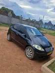 Mercedes-Benz E200 2002 Black - 4