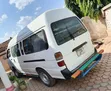 Toyota HiAce 2000 White - 3