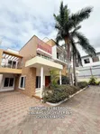 Furnished 3-Bedroom Villa in Oyster Bay for Rent - 1