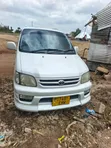 Toyota Noah 2001 White - 5