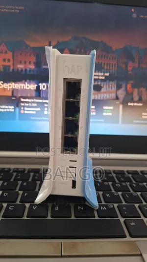 MikroTik RB941 Network Switch