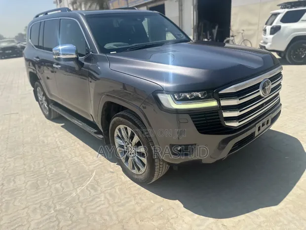 New Toyota Land Cruiser LC300 ZX 2024 Gray - 1