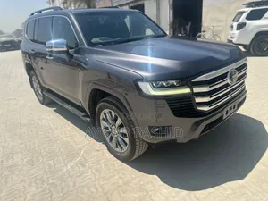 New Toyota Land Cruiser LC300 ZX 2024 Gray