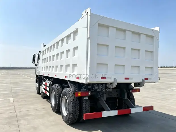 HOWO 8x4 Tipper Dump Truck (380HP, 22m3) - 1