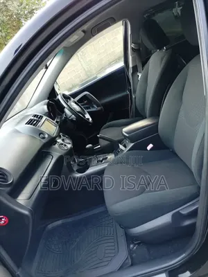 Toyota Vanguard 2010 Black