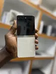Samsung Galaxy Z Flip 5 256GB White - 2