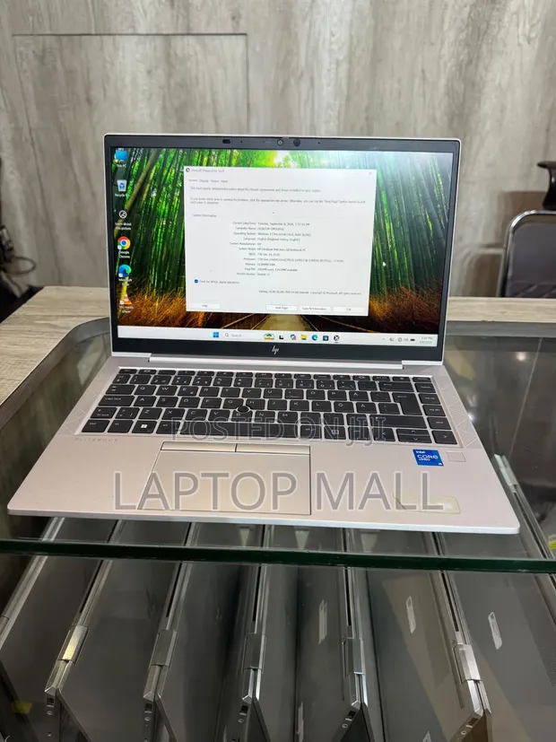 Laptop HP EliteBook 840 G8 - i5, 16GB RAM, 256GB SSD - 1