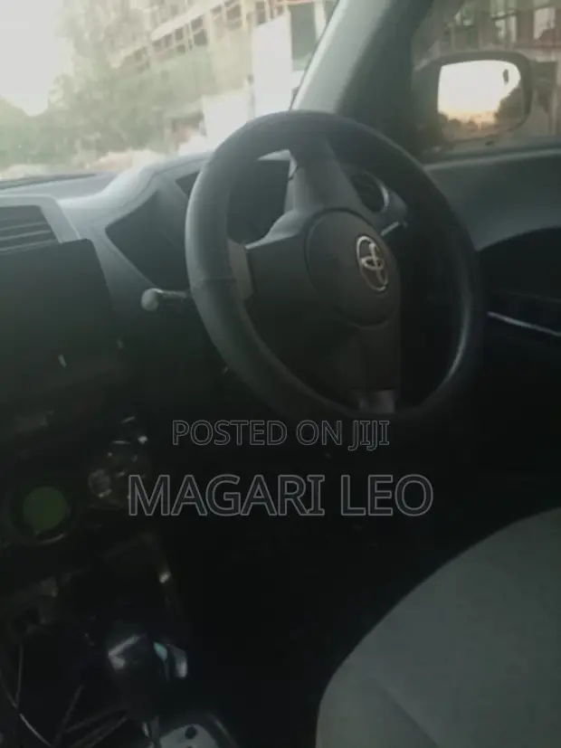 Toyota IST 2008 Gray - 1