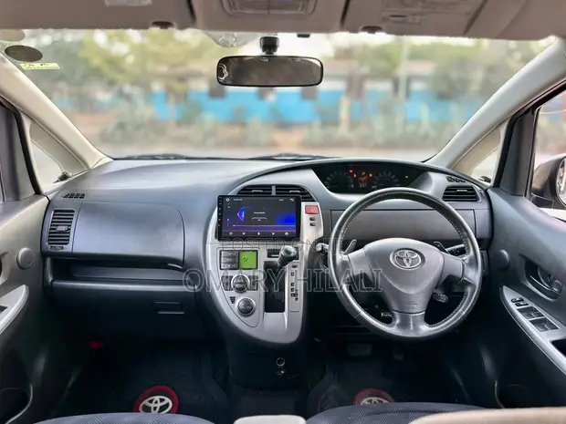 Toyota Ractis 2007 Gray - 1