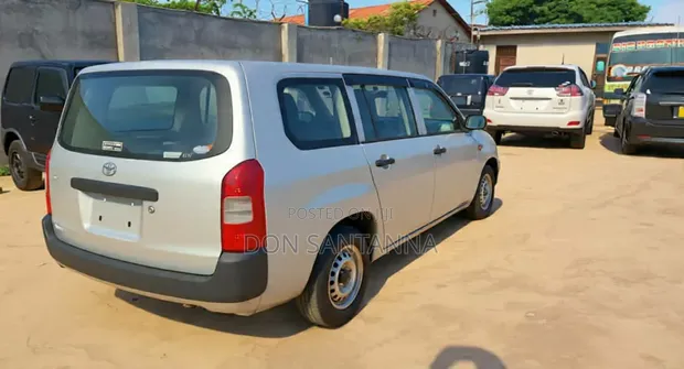 Toyota Probox 2008 Silver - 1