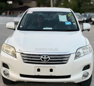 Toyota Vanguard 2009 White