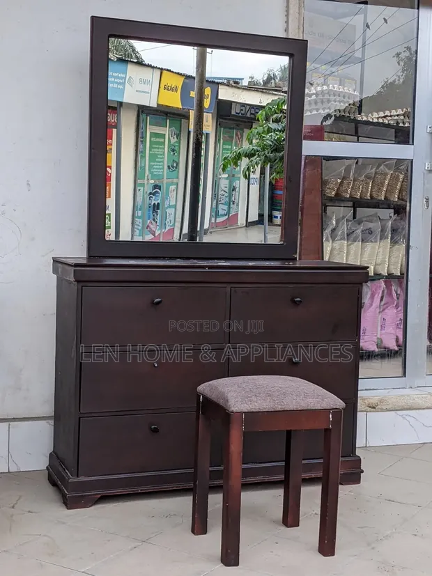 Wood-Mode Dressing Table - 1