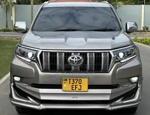 Toyota Land Cruiser Prado 2015 - Gray