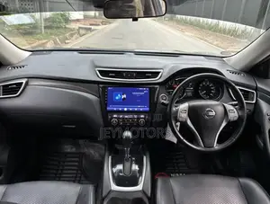 Nissan X-Trail 2015