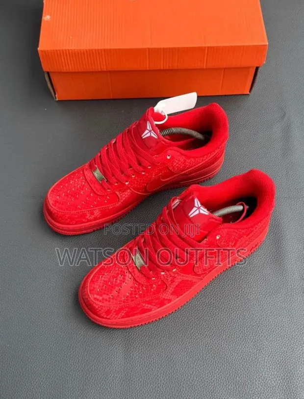 Nike Air Force 1 Men's Leather Sneakers - 1
