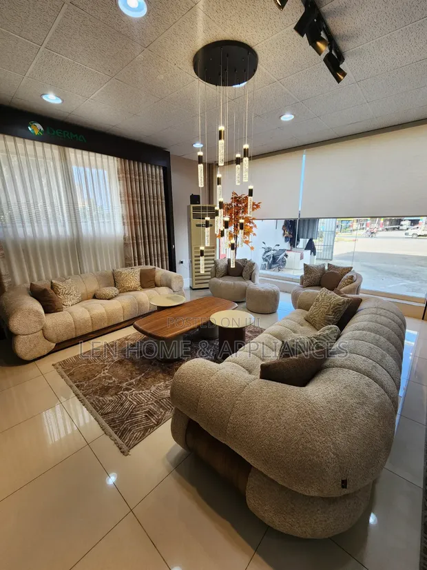 Sofa Set ya Kifahari - 3:2:1:1 - 1