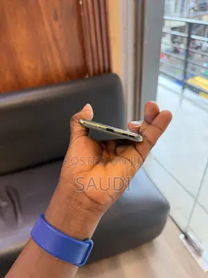 Motorola Edge 60 Pro 256GB Nyeusi