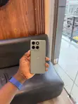 Motorola Edge 60 Pro 256GB Nyeusi - 3
