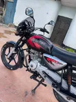 Bajaj Boxer X125 2025 Nyeusi - 1