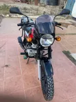 Bajaj Boxer X125 2025 Nyeusi - 2