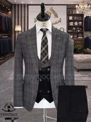 VINSTILO Grey Plaid Three-Piece Suit with Contrast Waistcoat