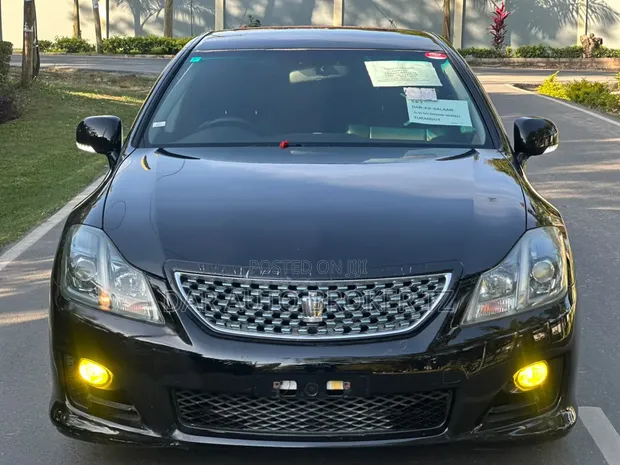 Toyota Crown 2009 Black - 1