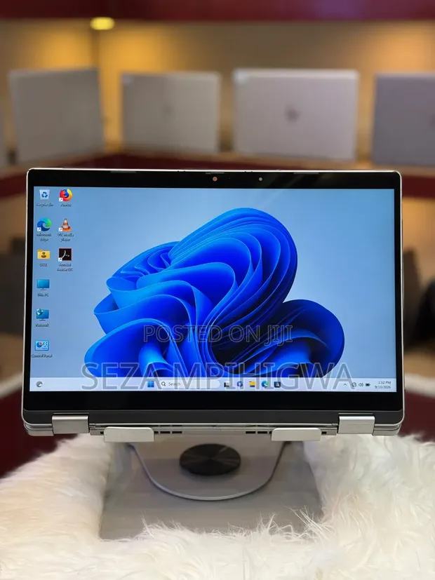 Dell Latitude 5320 13.3" Laptop 2-in-1 - i5, 16GB RAM, 512GB SSD - 1