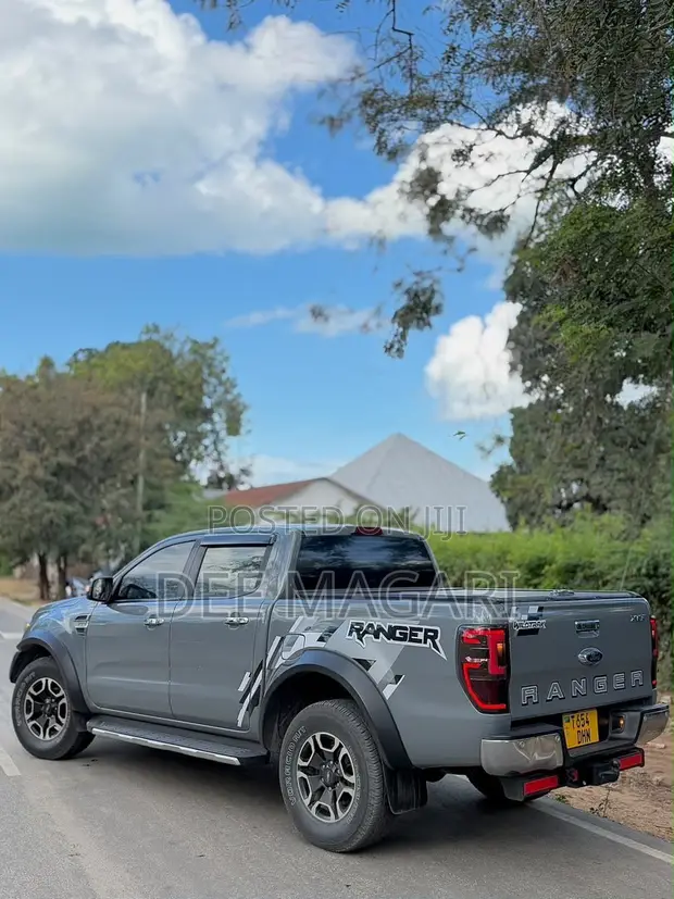 Ford Ranger 2015 Gray - 1