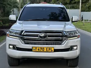 Toyota Land Cruiser 2020 White