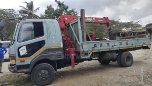 Mitsubishi Fuso Crane Truck
