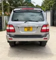 Toyota Land Cruiser 2005 Gray - 3