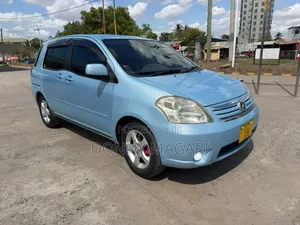 Toyota Raum 2004 Blue
