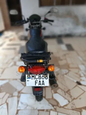 Bajaj Boxer 125 2025 Black