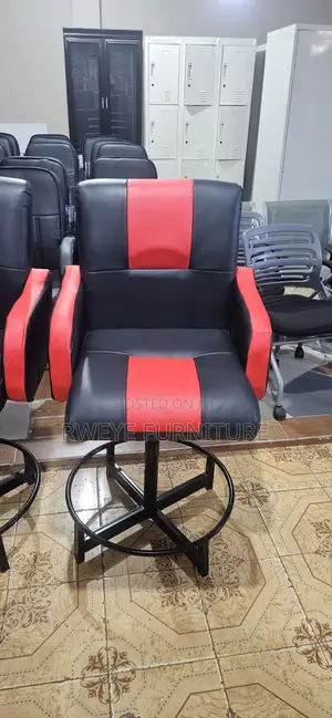 Salon Chair - Sturdy, Black Leather
