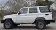 Toyota Land Cruiser 79 Series 2016 Nyeupe - 2