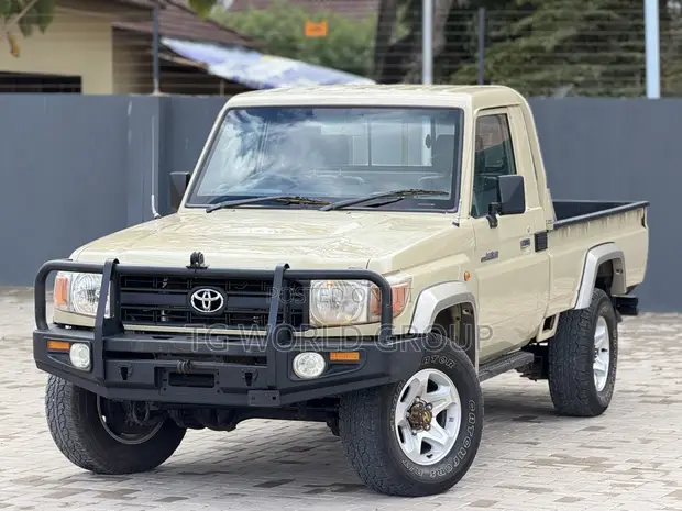 2012 Toyota Land Cruiser HZJ79 Pickup - 1