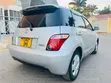 Toyota IST 2005 Nyeupe - 3