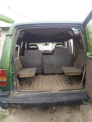 Land Rover Discovery 2000 Green