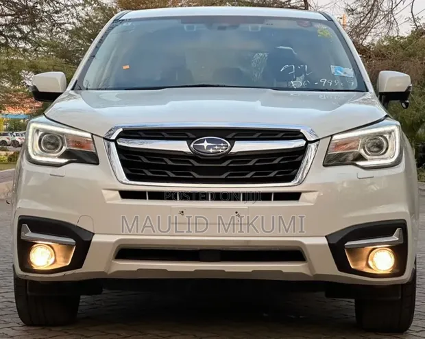Subaru Forester 2016 Nyeupe - 1