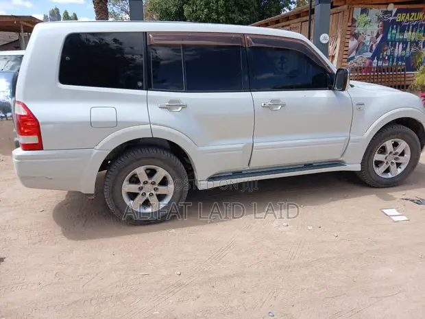 Mitsubishi Pajero 2007 White - 1