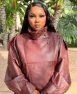 Queen Leather Jacket Kubwa ya Burgundy - 1
