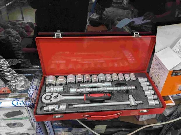 24-Piece Socket Tool Set (8-32mm) with Ratchet - 1