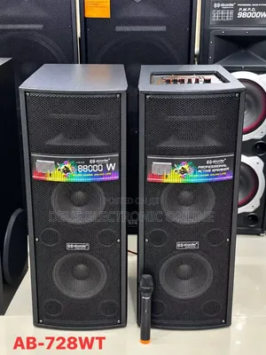 Brand New Aborder 8" Speaker with Wireless Microphone