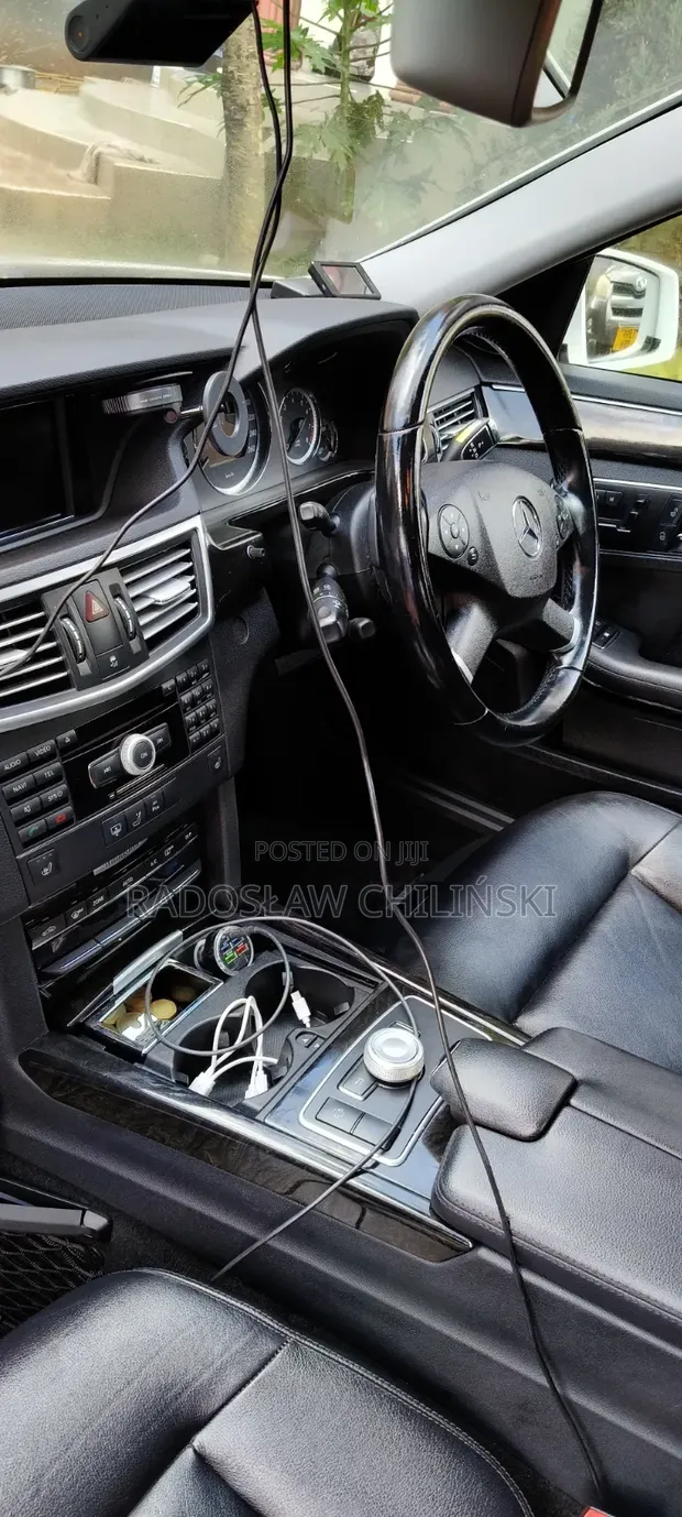 Mercedes-Benz E350 2009 Nyeupe - 1