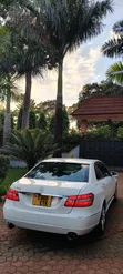 Mercedes-Benz E350 2009 Nyeupe - 4