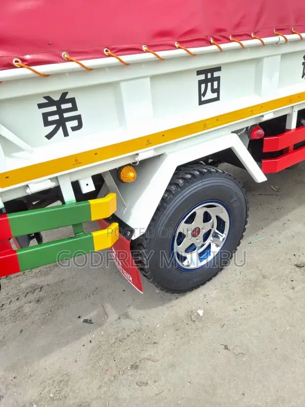 Mitsubishi Canter Tipper Truck - 1